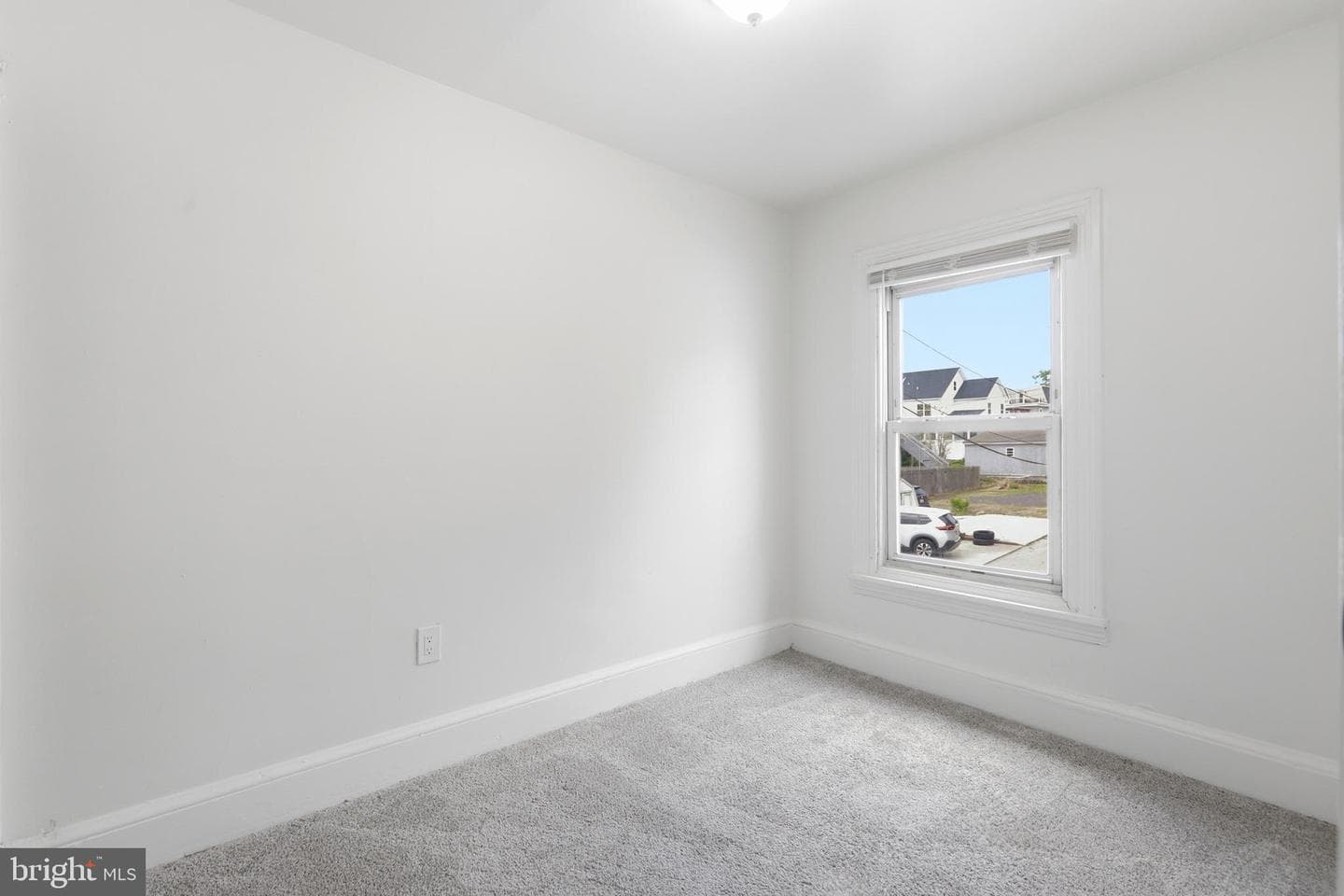 712 Wells Street photo 16