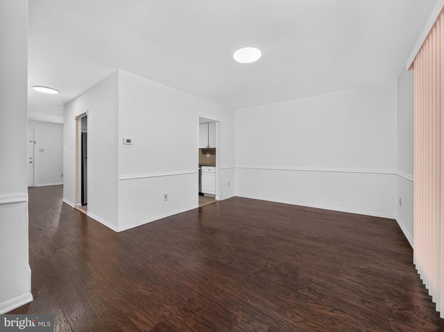 1098 Bayless Place photo 9