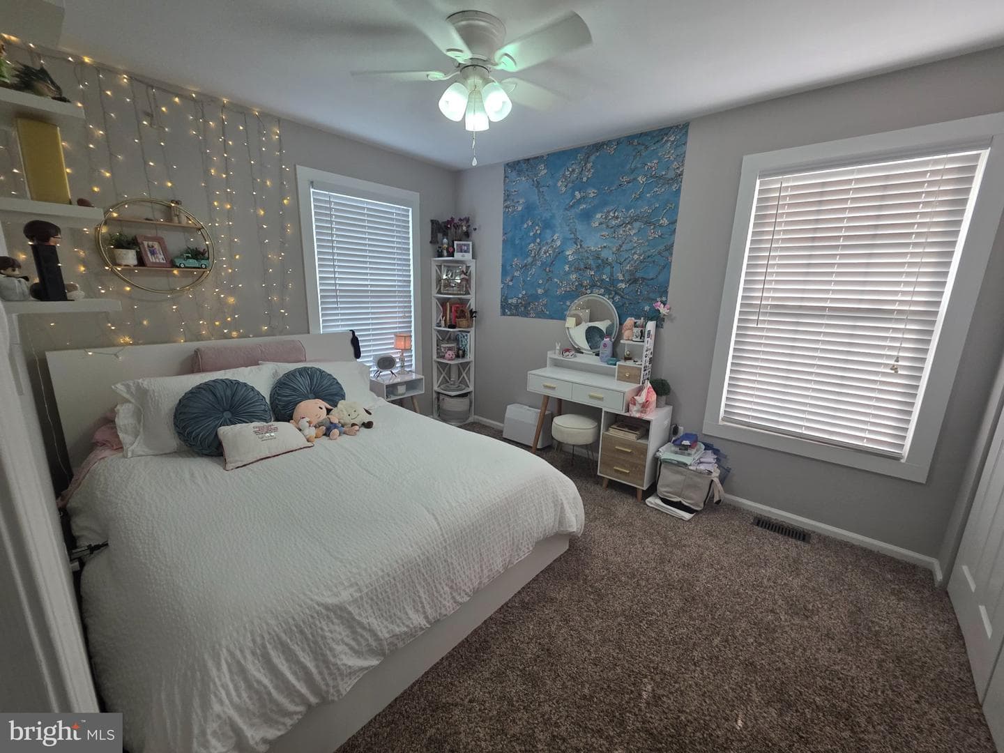 240 Cobblestone Court photo 15
