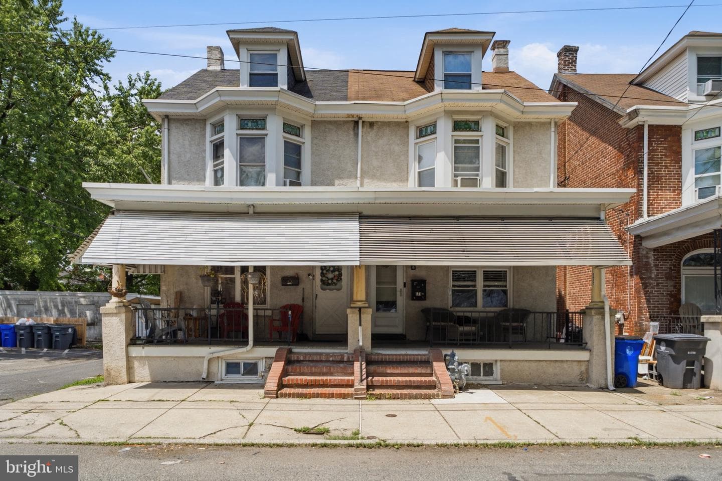 171 N York Street photo 24