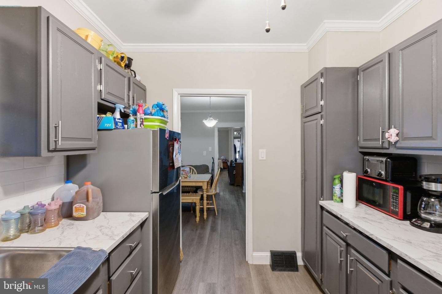 171 N York Street photo 8