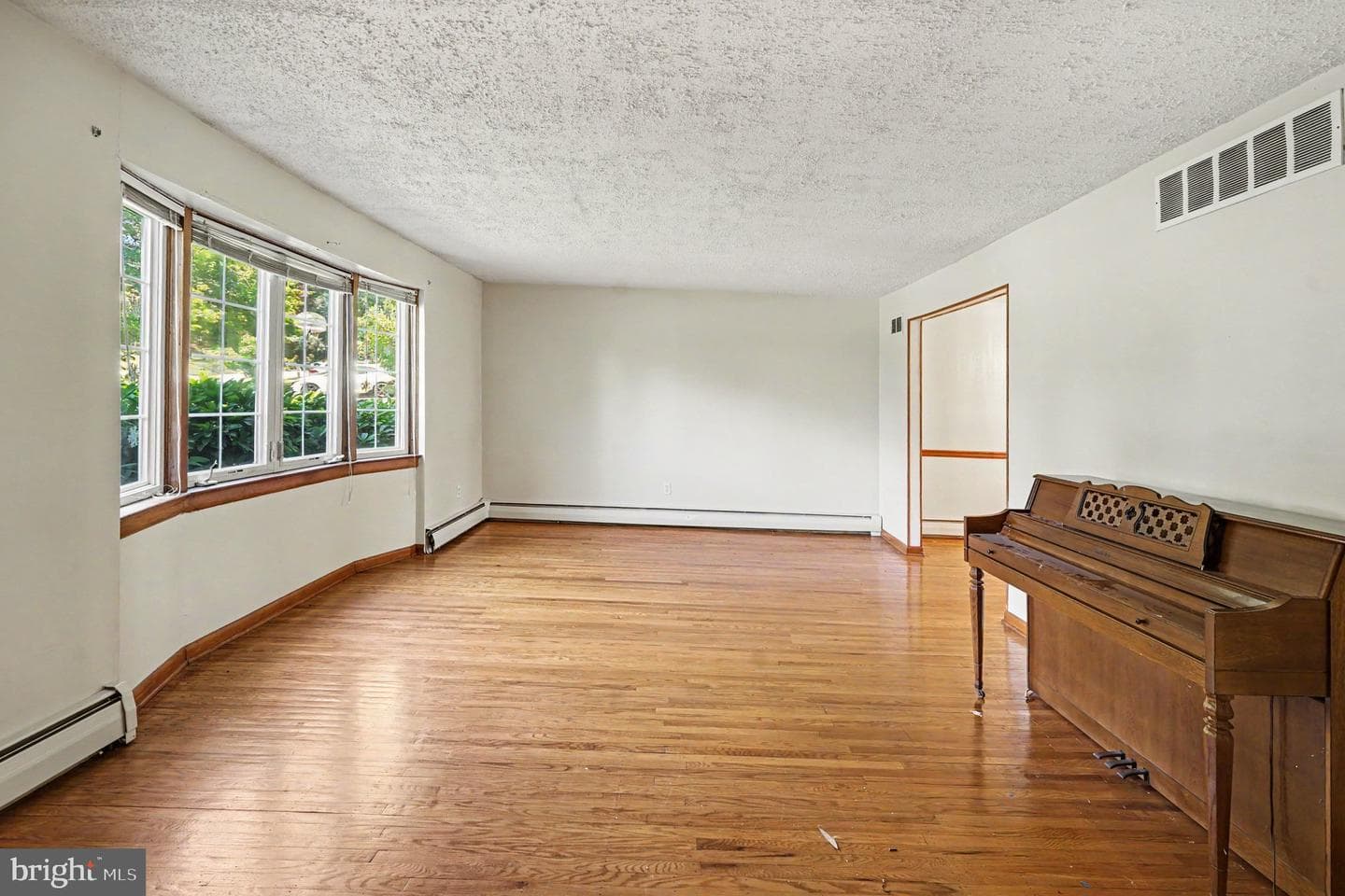 524 Highgate Road photo 11