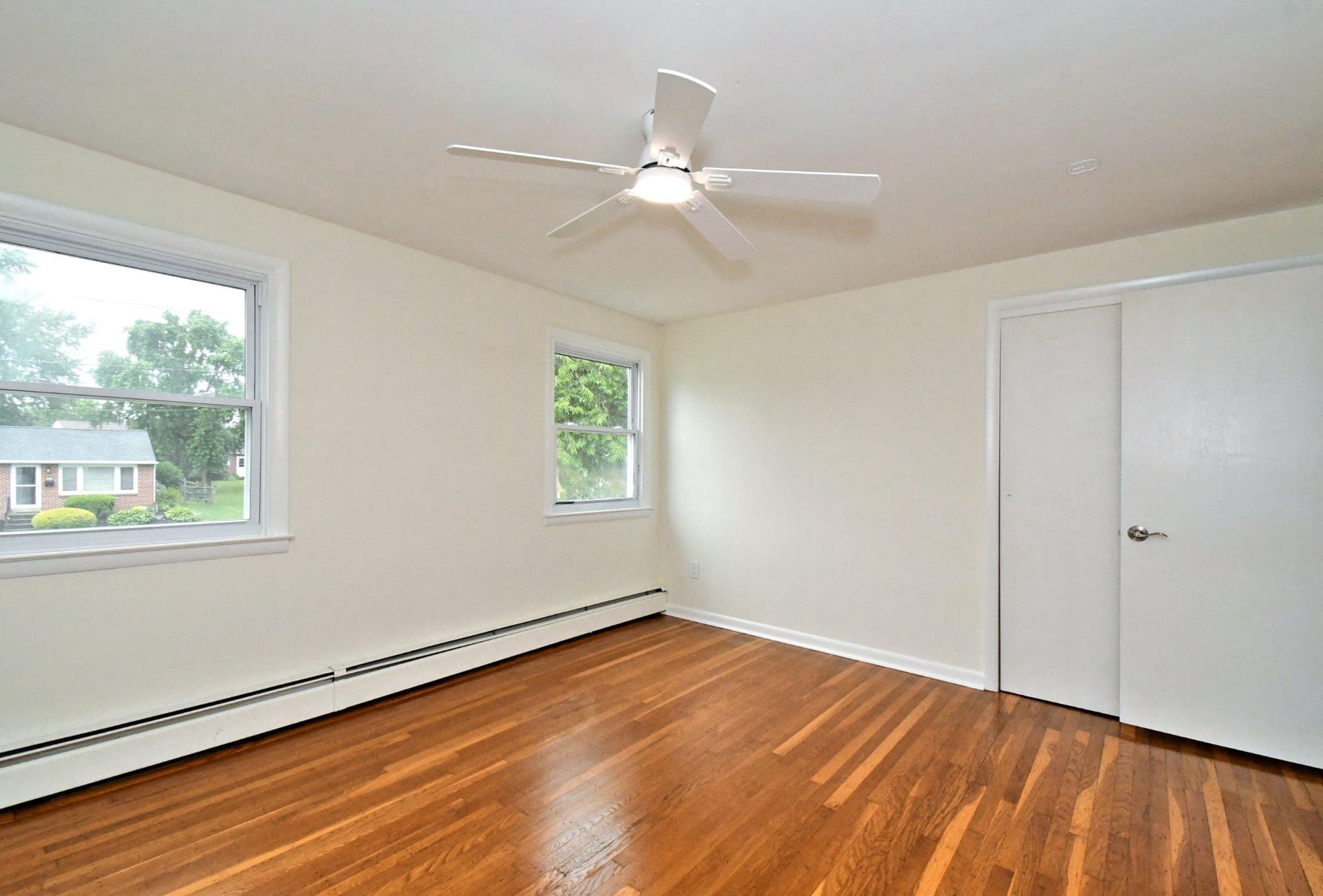 1017 Emerald Avenue photo 12