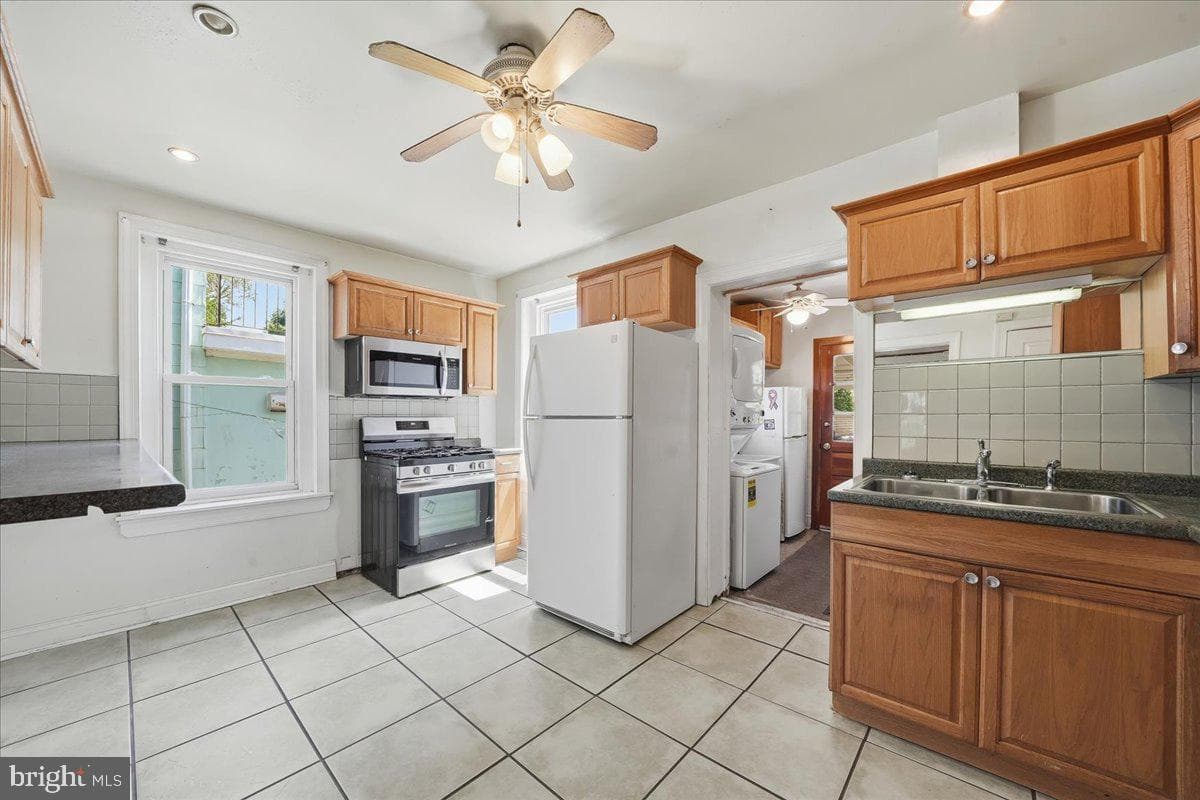 16 W Spring Avenue photo 13