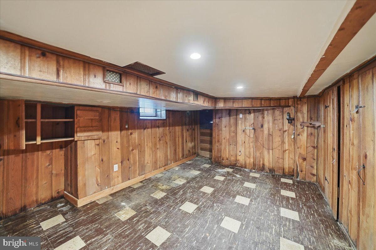 16 W Spring Avenue photo 32
