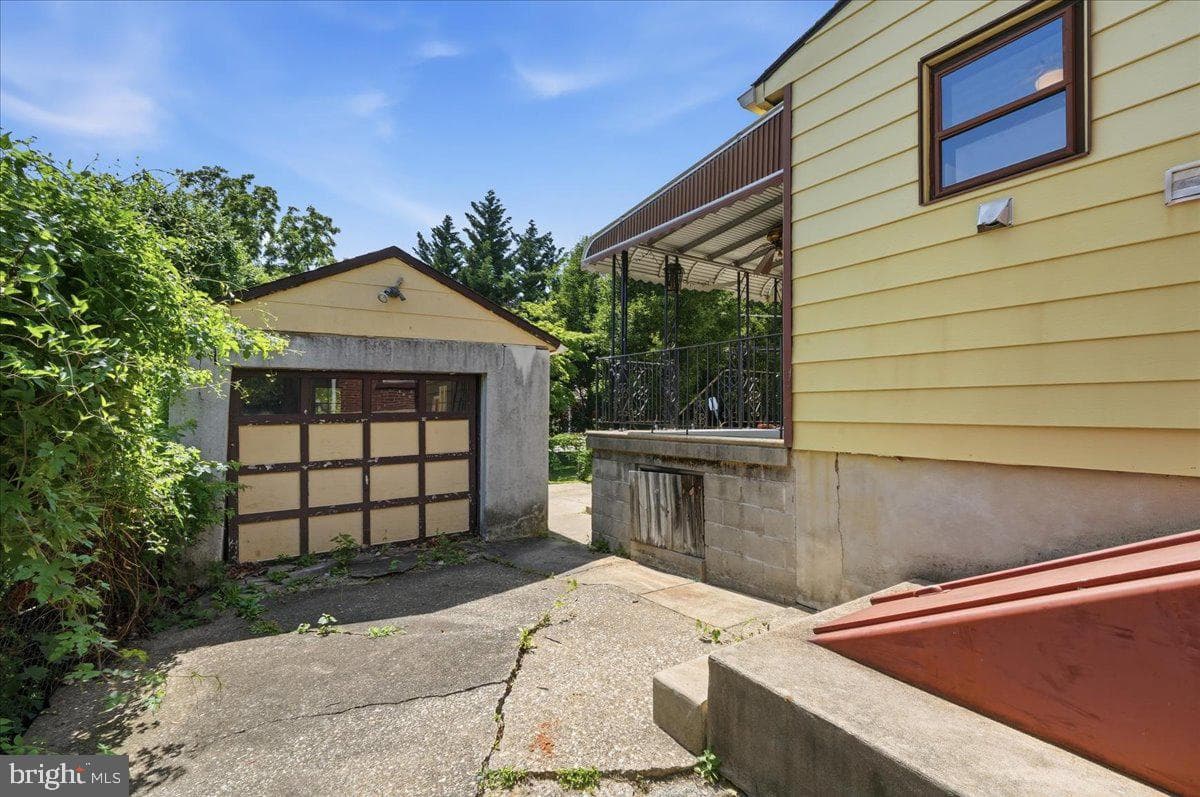 16 W Spring Avenue photo 35