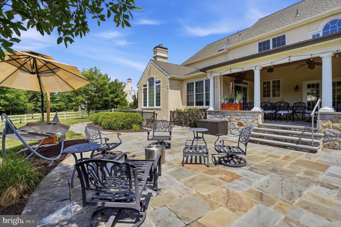 879 Ashbourne Way photo 44