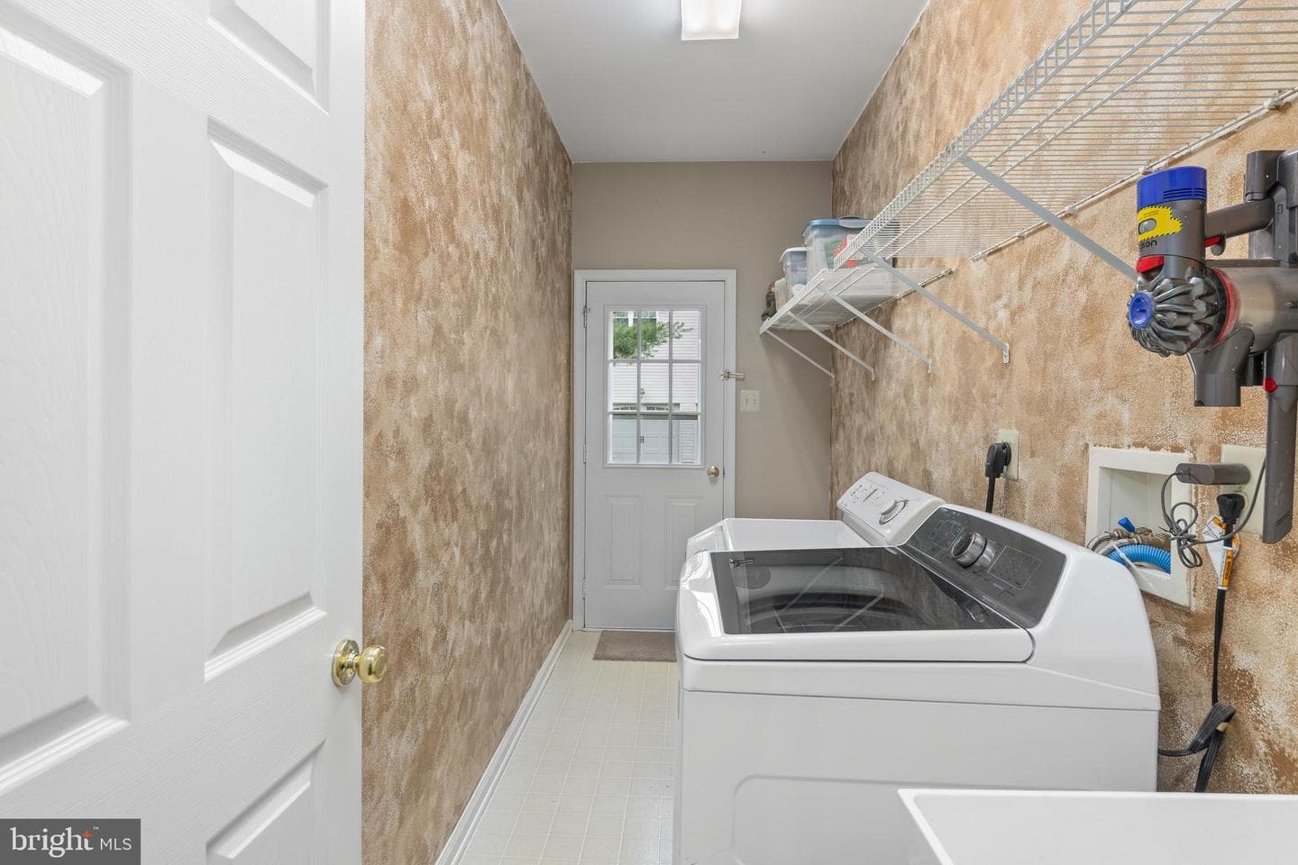 624 Westbourne Road photo 13