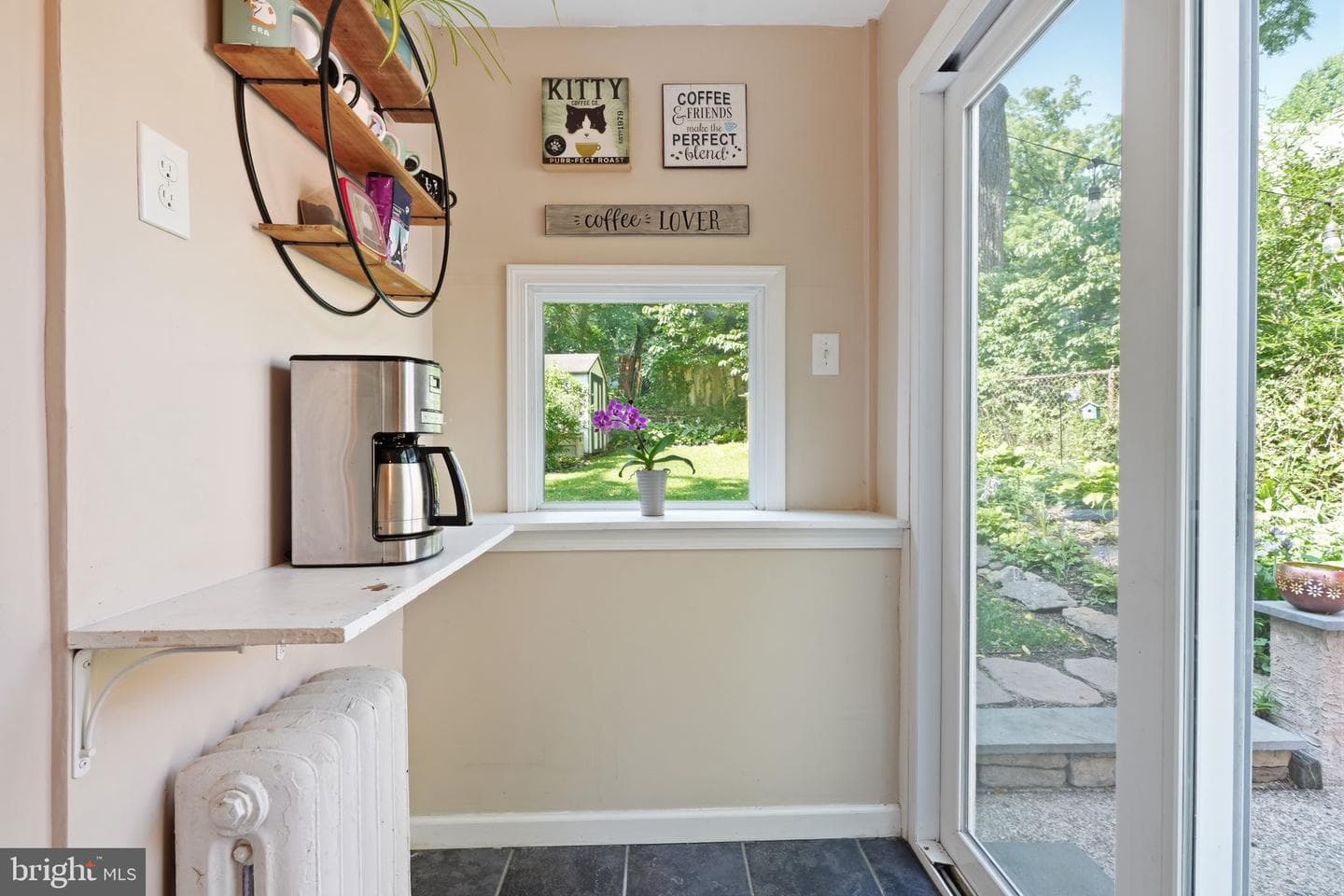 1272 Ashbourne Road photo 15
