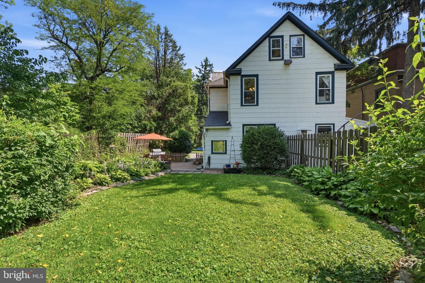 1272 Ashbourne Road photo 30