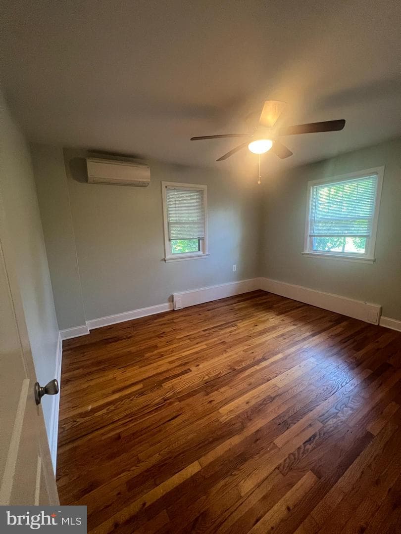 361 Spring Garden Street photo 11