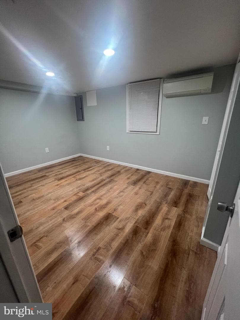 361 Spring Garden Street photo 16
