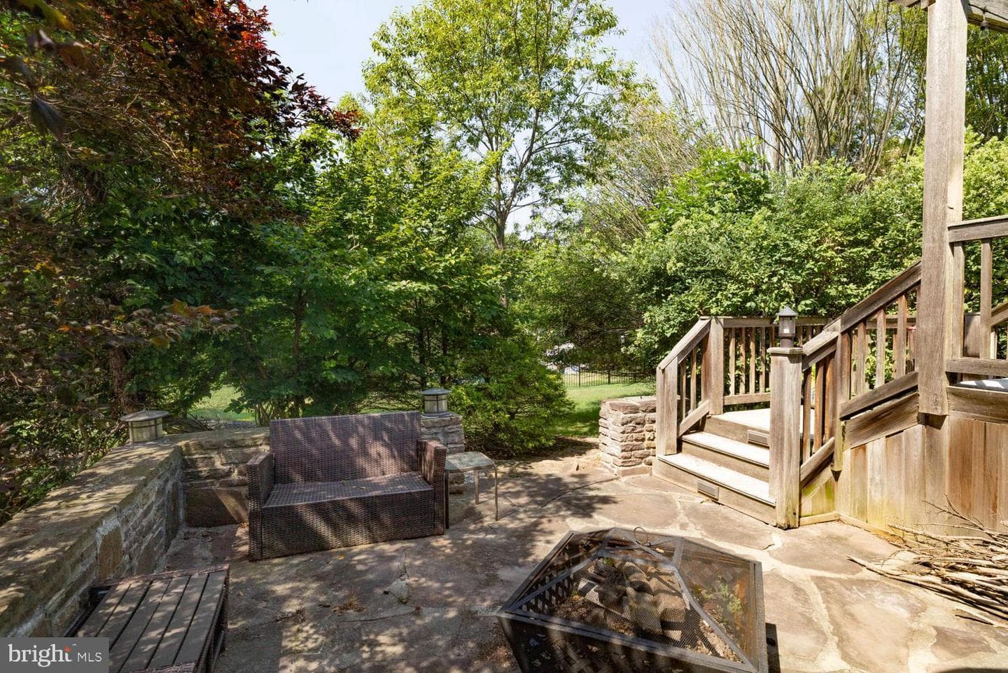 20 Greenshire Boulevard photo 34