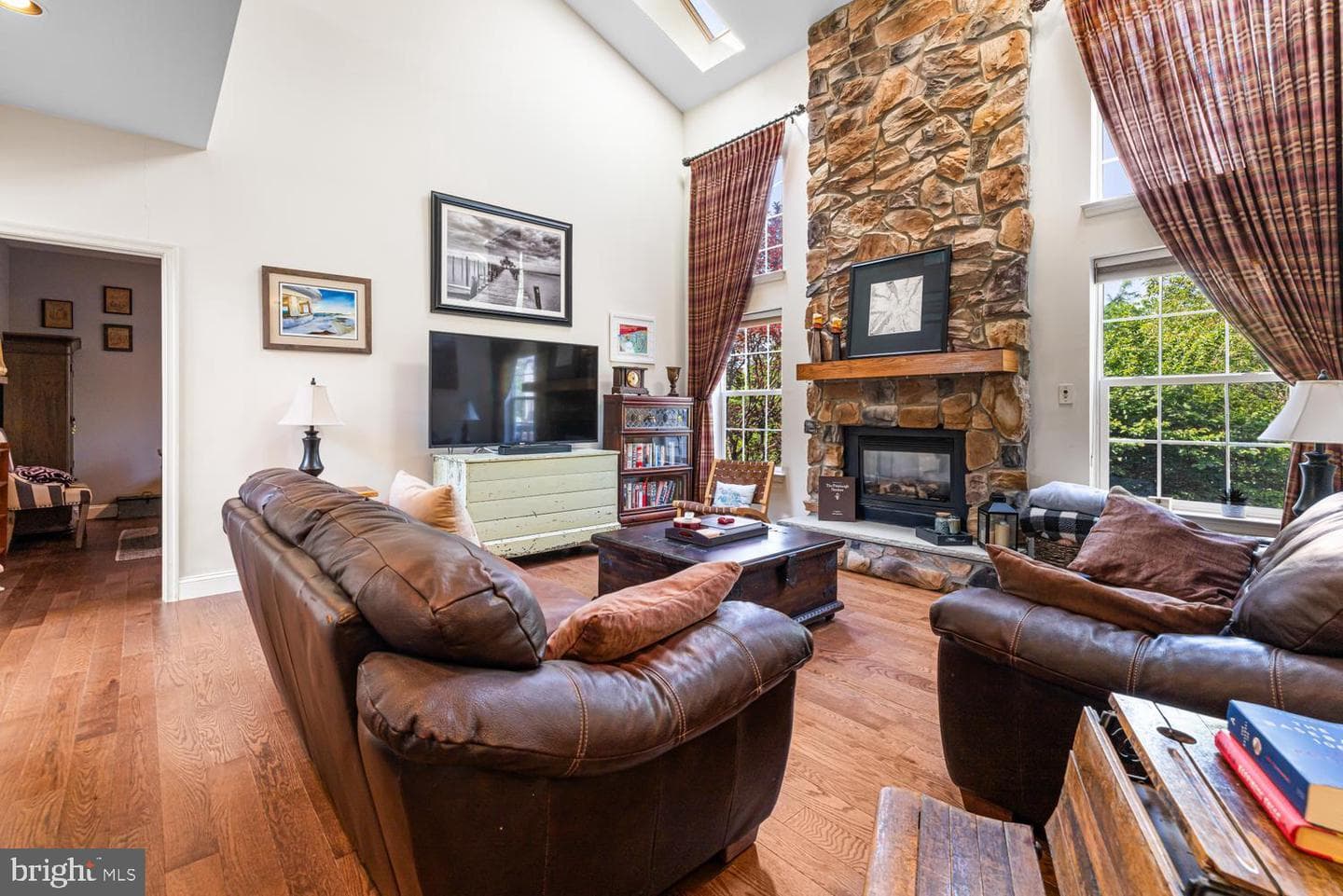 20 Greenshire Boulevard photo 6