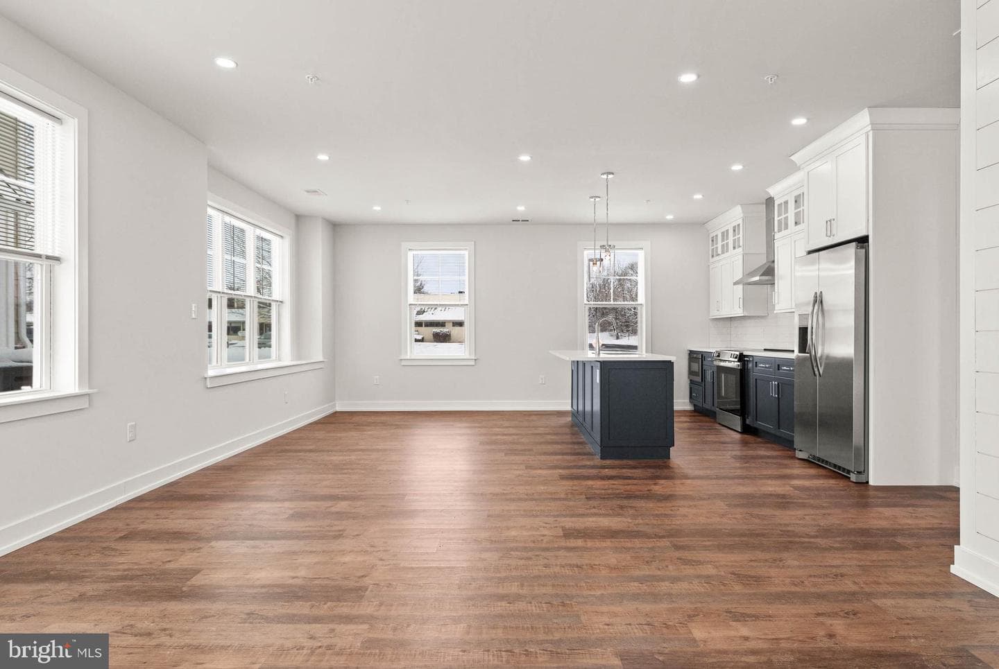 417 Isabelle Court #201 photo 7