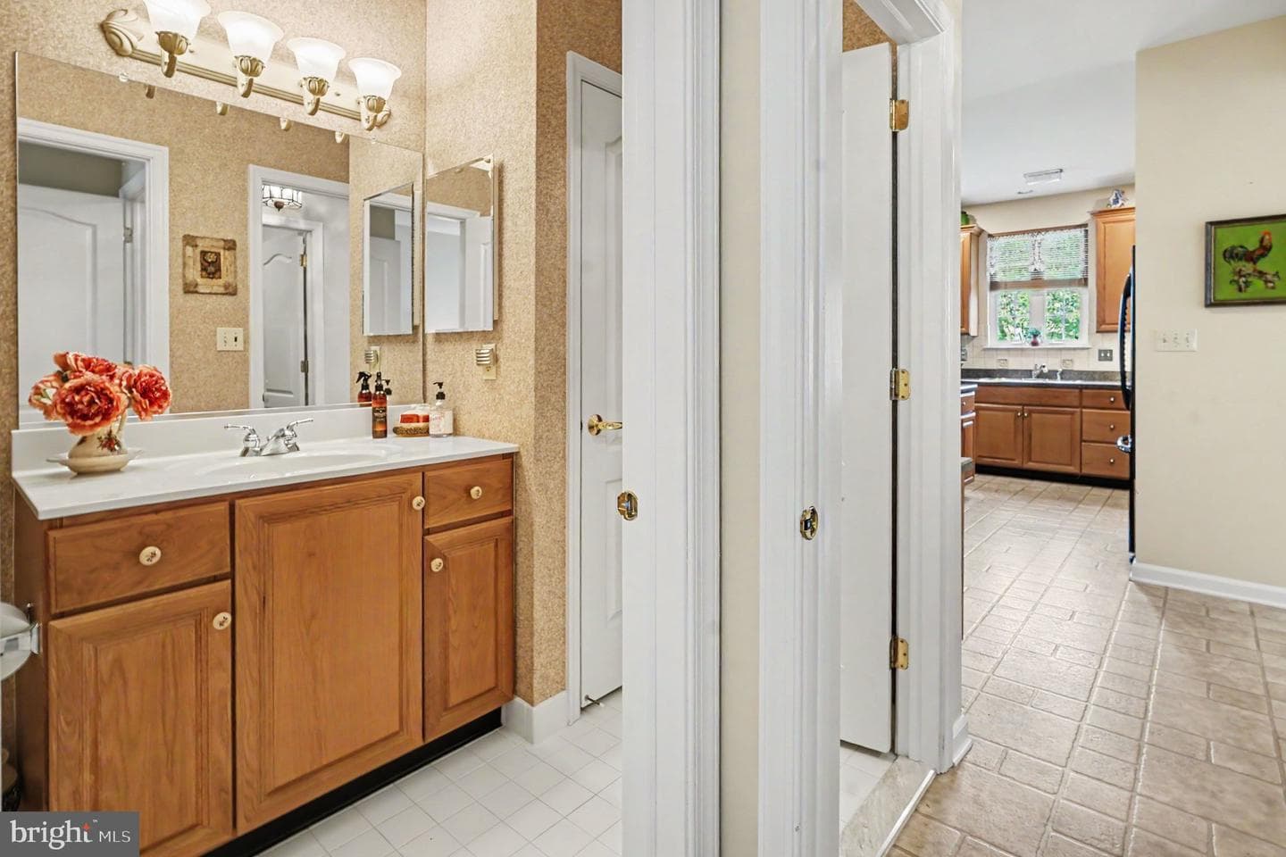 290 Kingsfield Drive photo 23