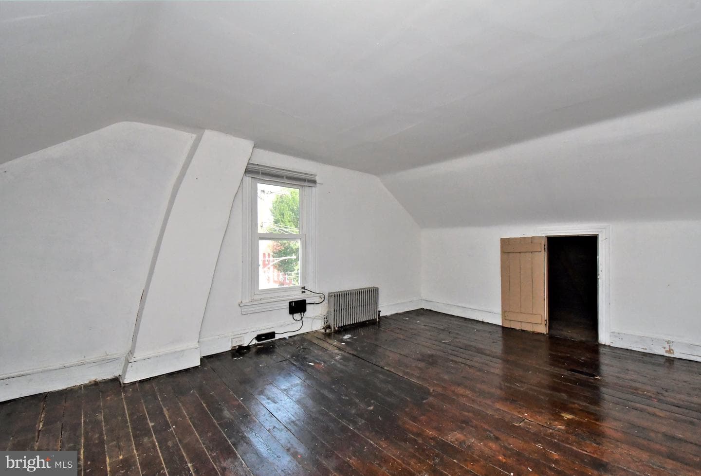 346 Walnut St photo 31