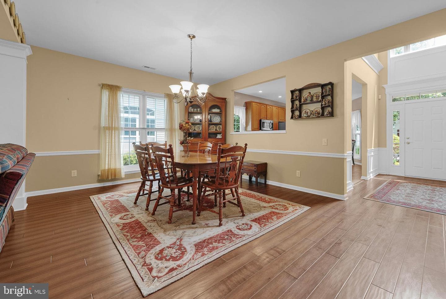 757 Wisteria Way photo 14