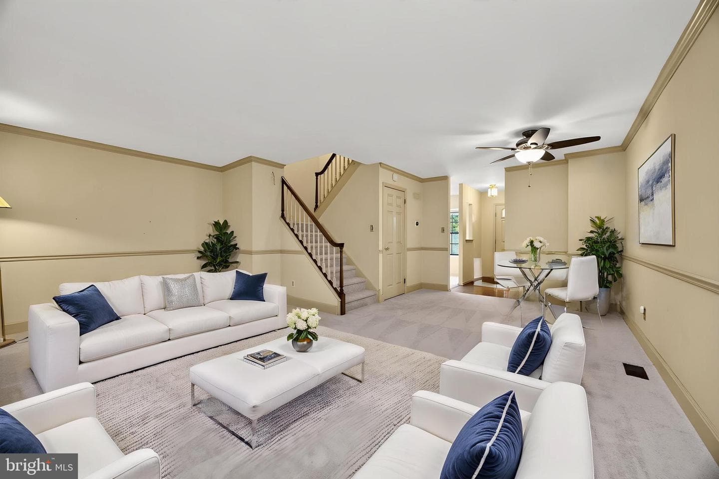 2116 Yorktown North N photo 14
