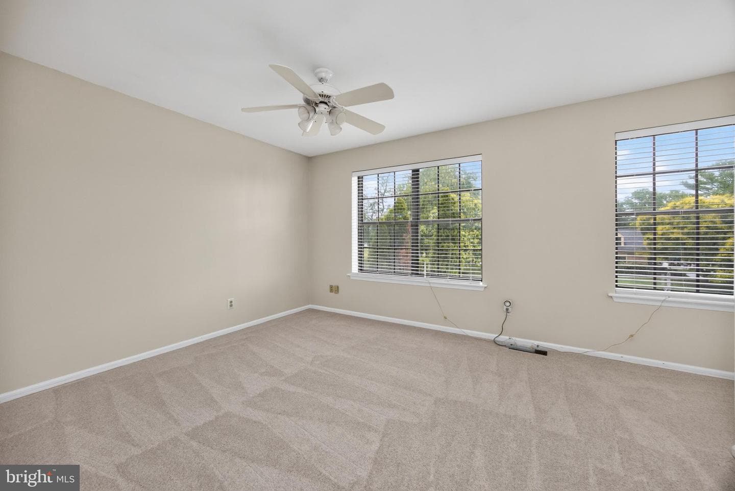 2116 Yorktown North N photo 20