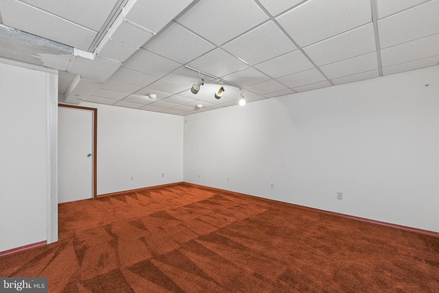 2116 Yorktown North N photo 28