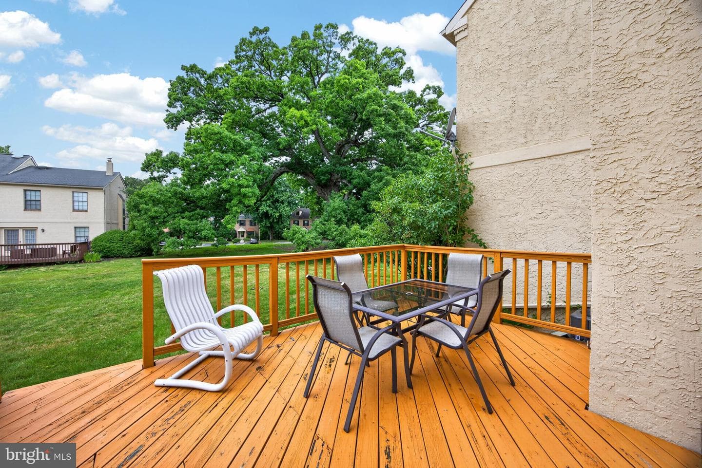 2116 Yorktown North N photo 31