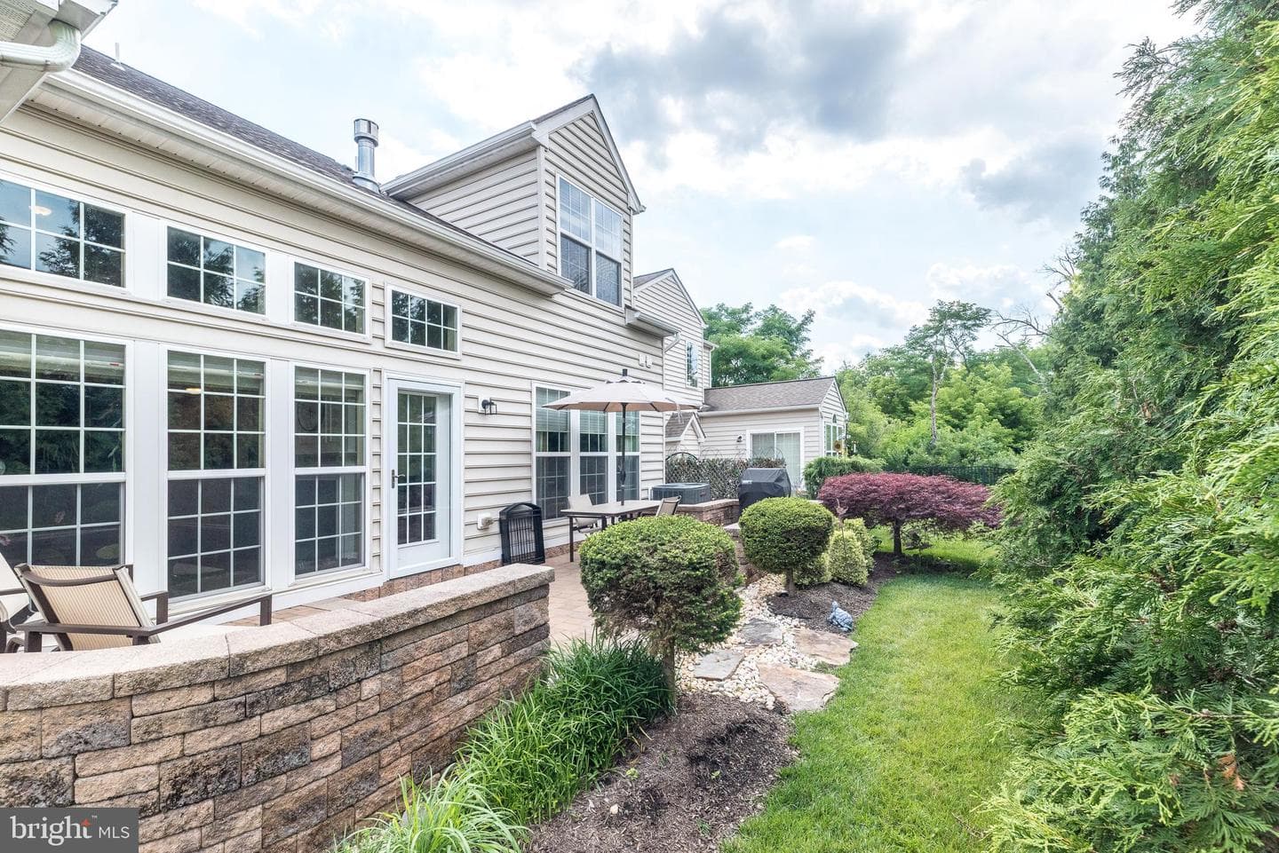 405 Primrose Drive photo 4