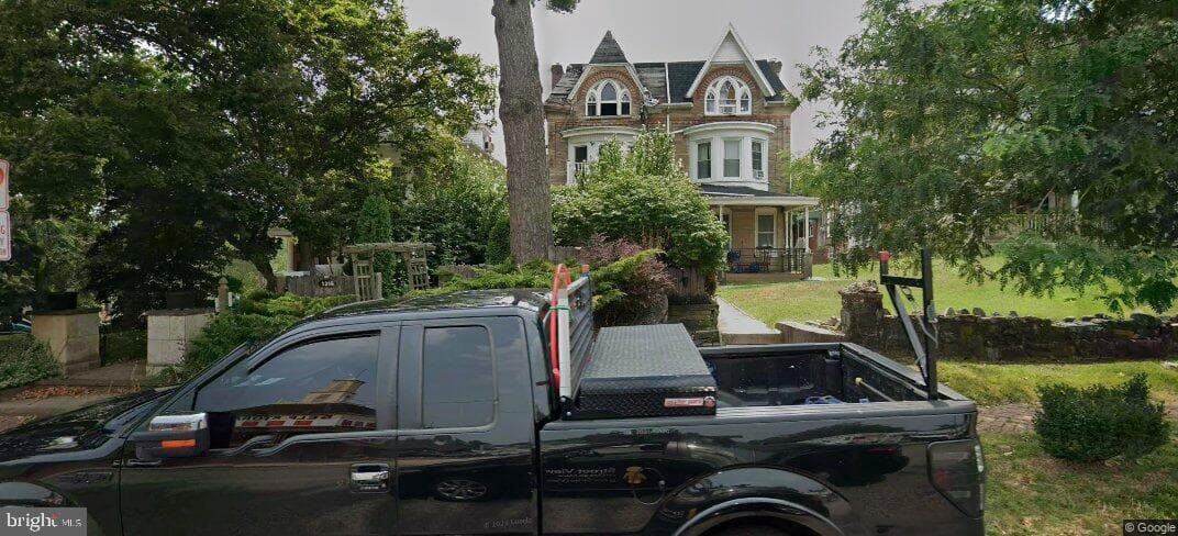 1316 W Main St, Norristown