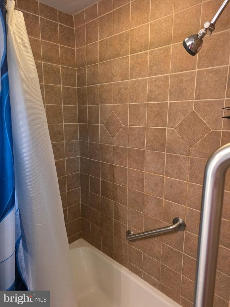 1207 N Charlotte Street photo 8