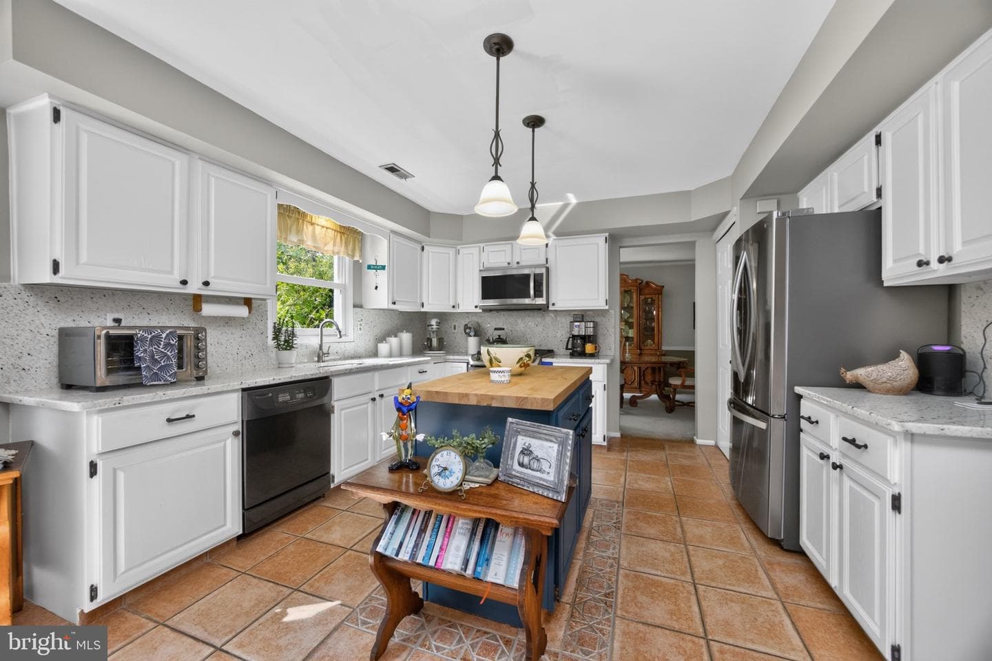 1215 Jarvis Lane photo 12