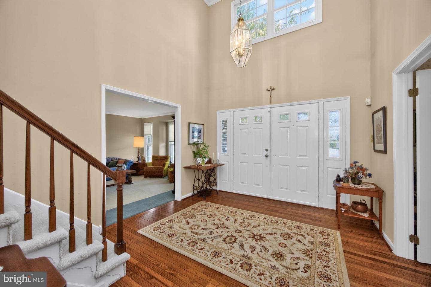 1215 Jarvis Lane photo 4