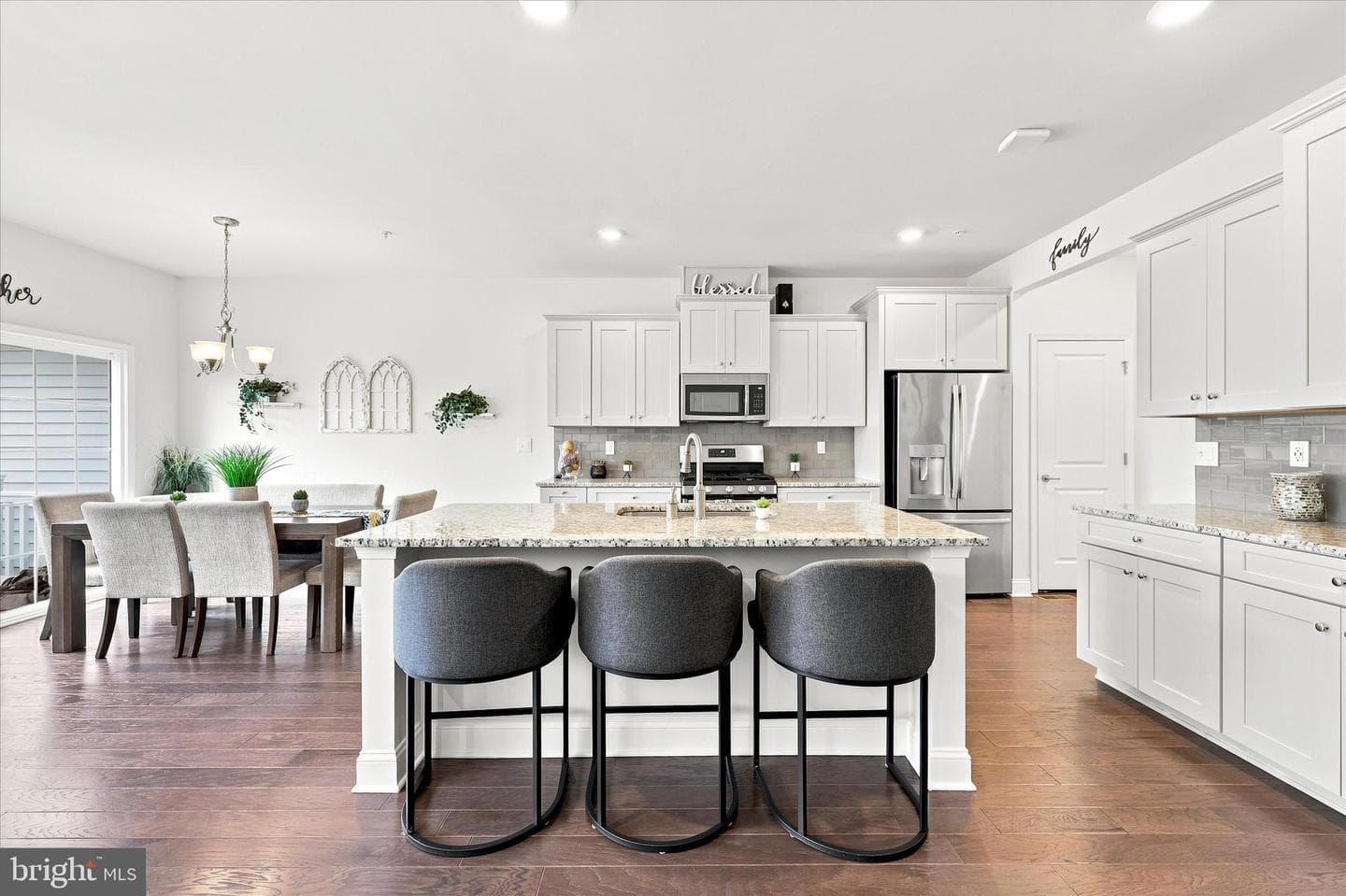 137 Golden Vale Drive photo 12