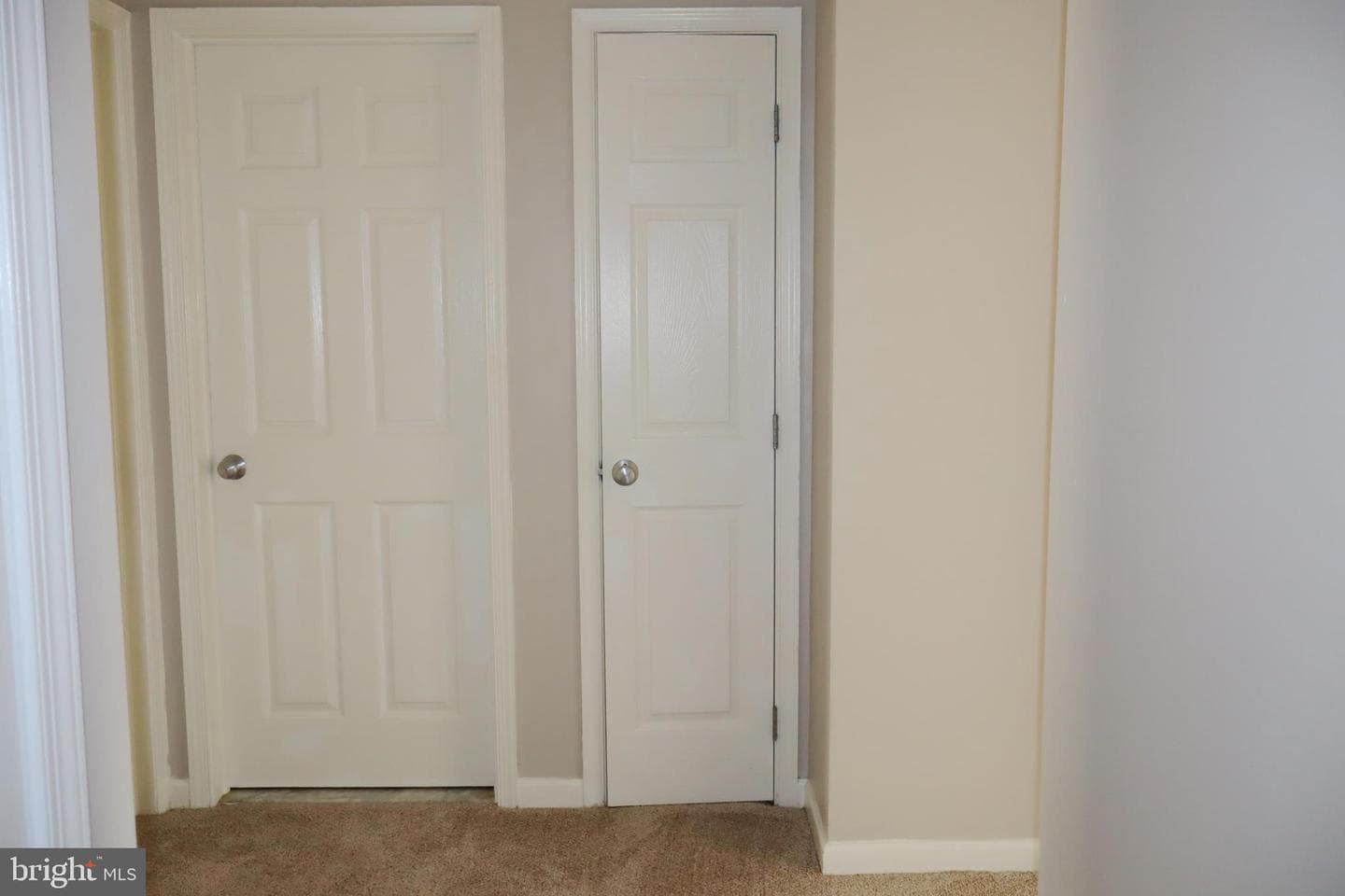 914 Thomas Street photo 7