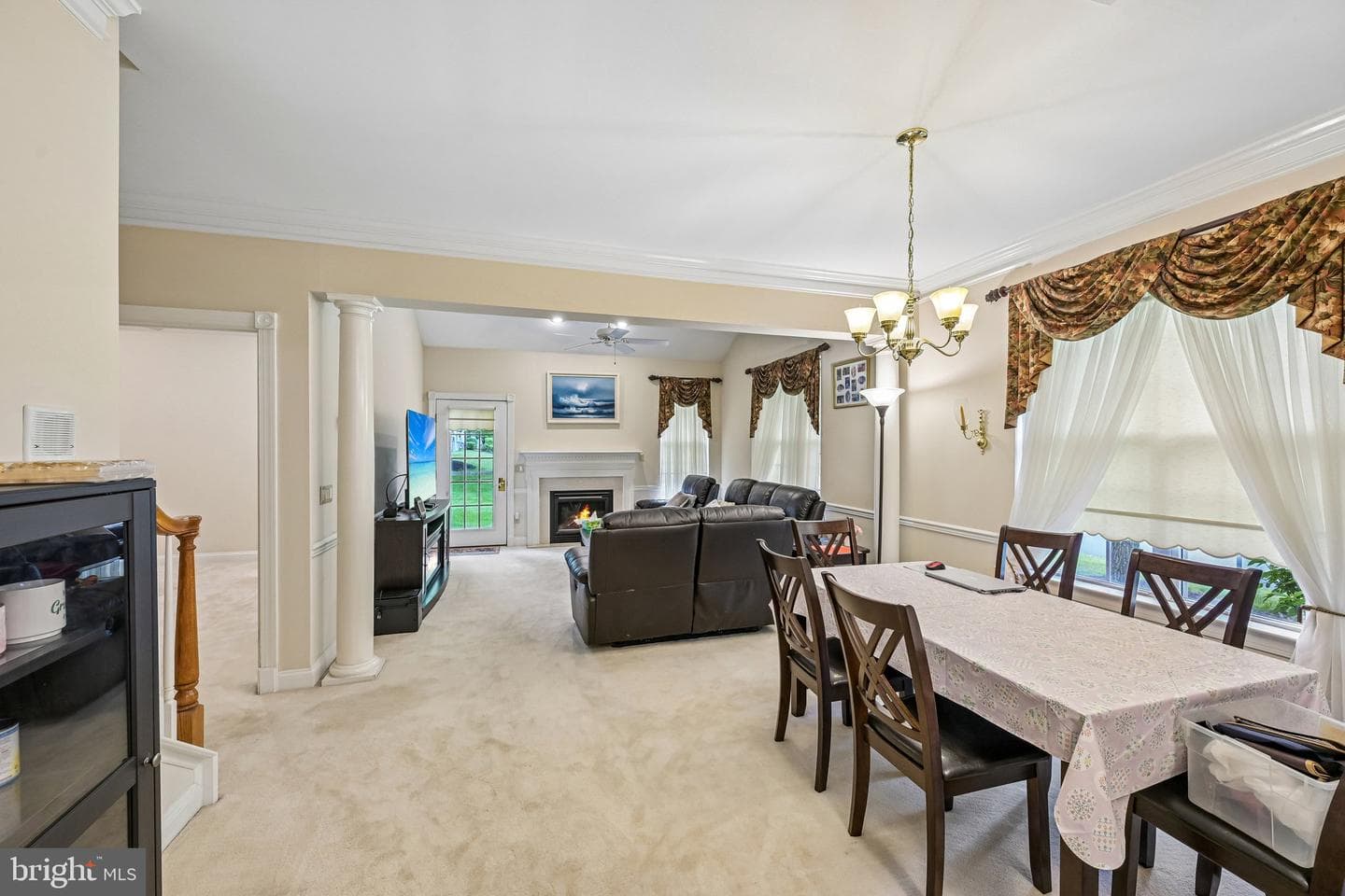 106 Newbury Way photo 6