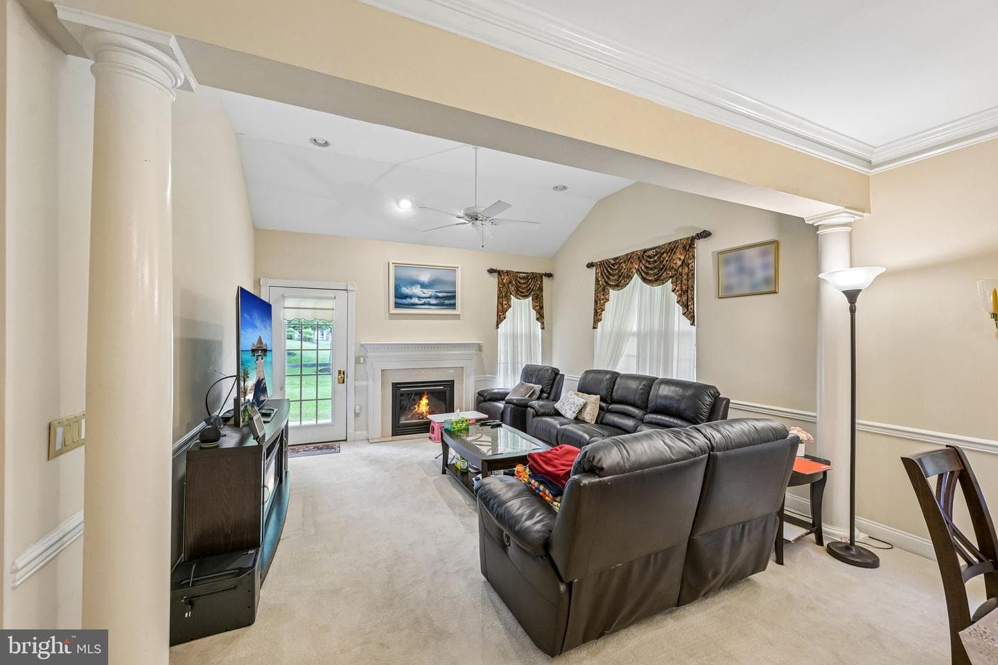 106 Newbury Way photo 8