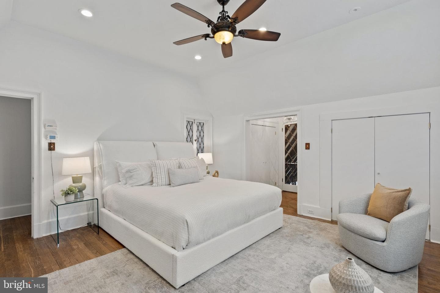 1952 Canterbury Road photo 61