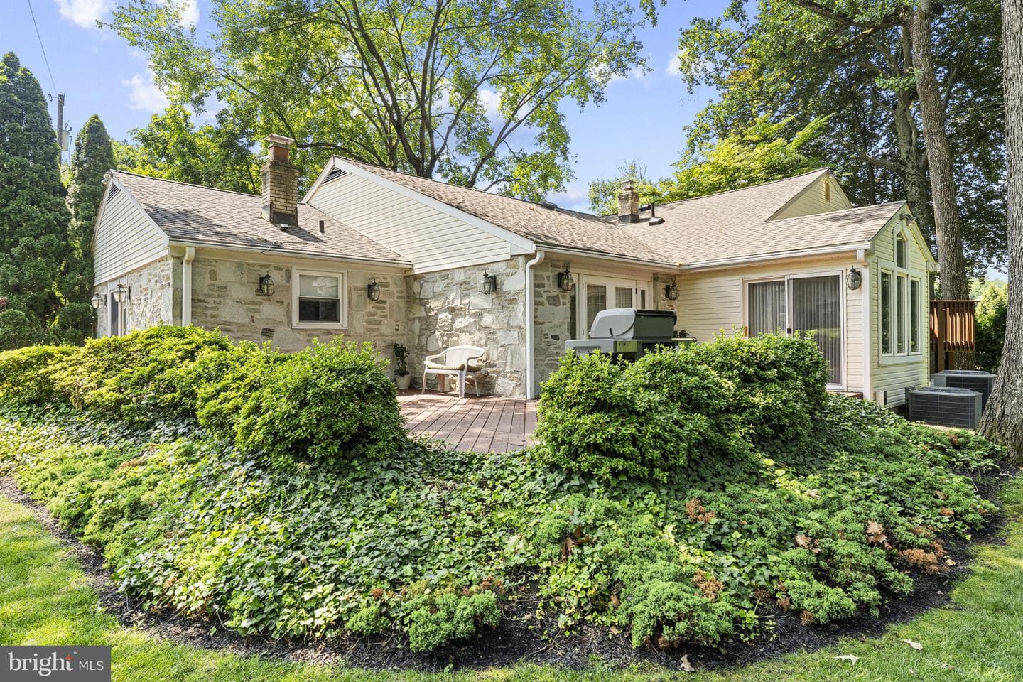 128 Cardinal Road photo 27