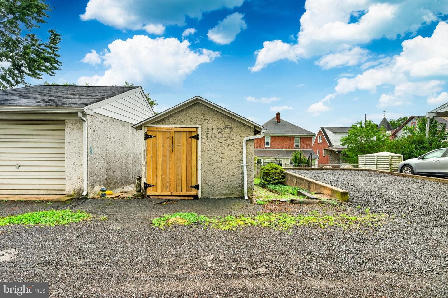 1137 South Street photo 11
