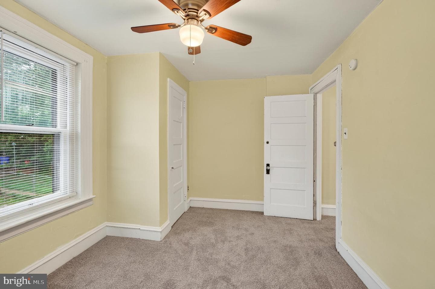 1137 South Street photo 31