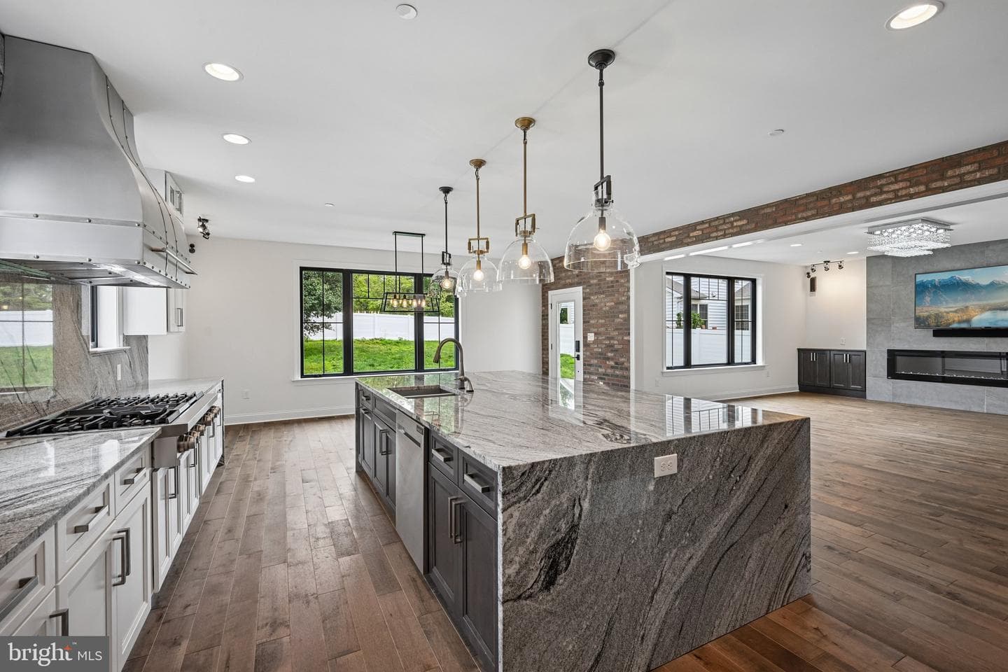 340 Anderson Road photo 11