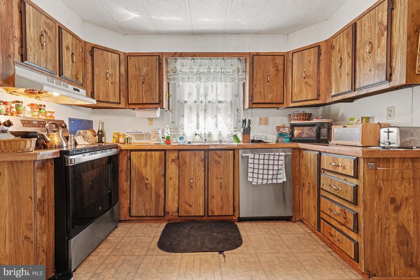 1014 Cherrywood Court photo 13