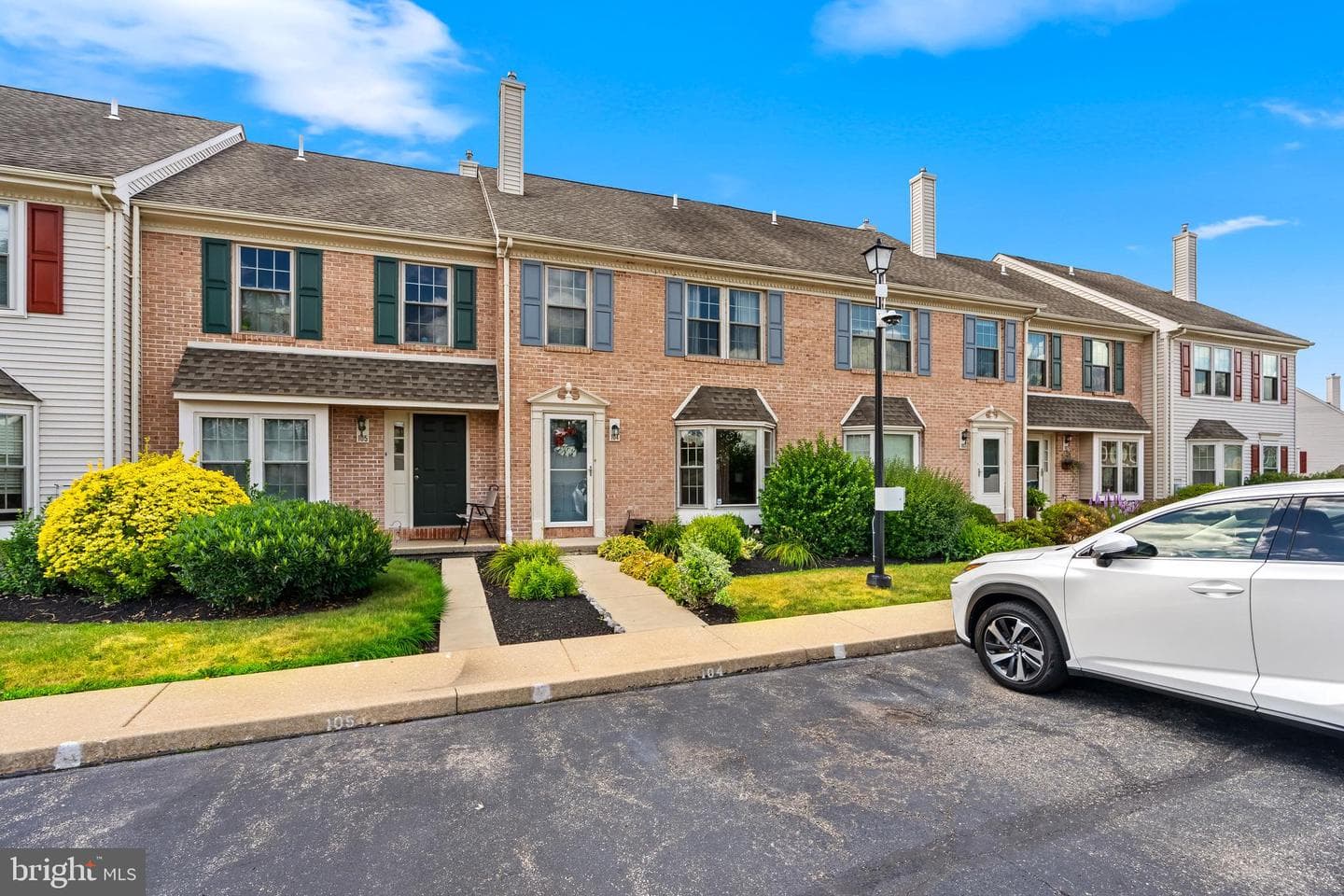 104 Hollytree Court, Pottstown