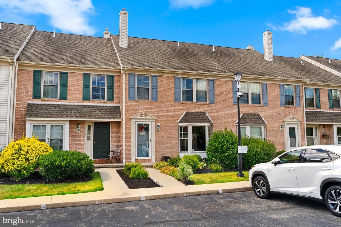 104 Hollytree Court photo 4