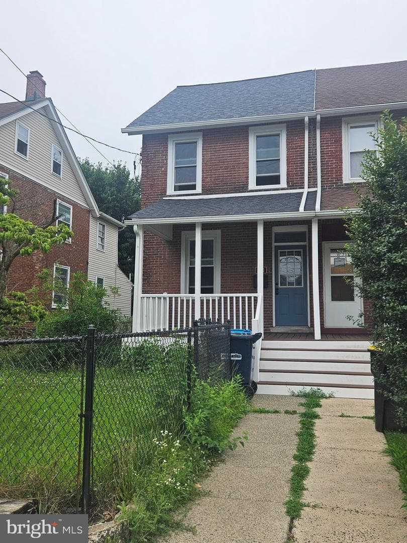 321 Elm Avenue, North Wales