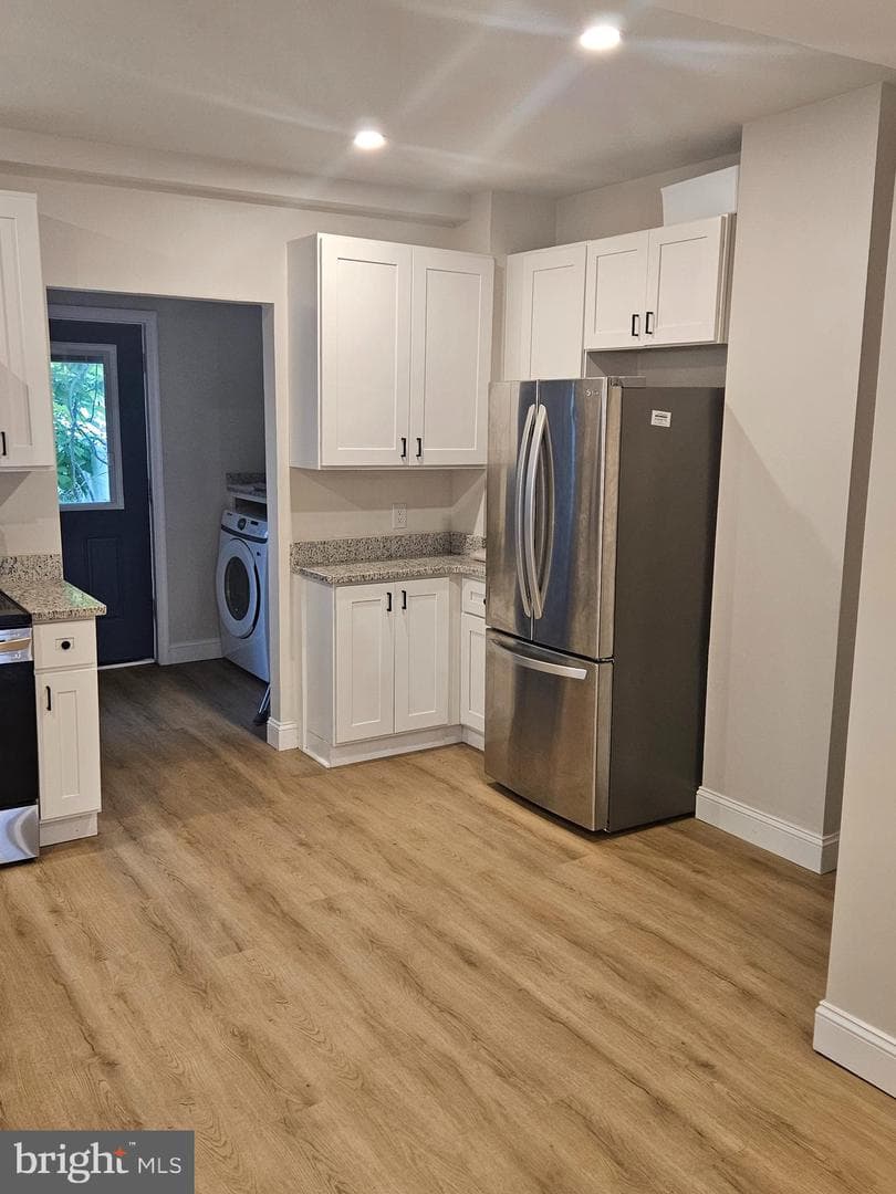 321 Elm Avenue photo 5
