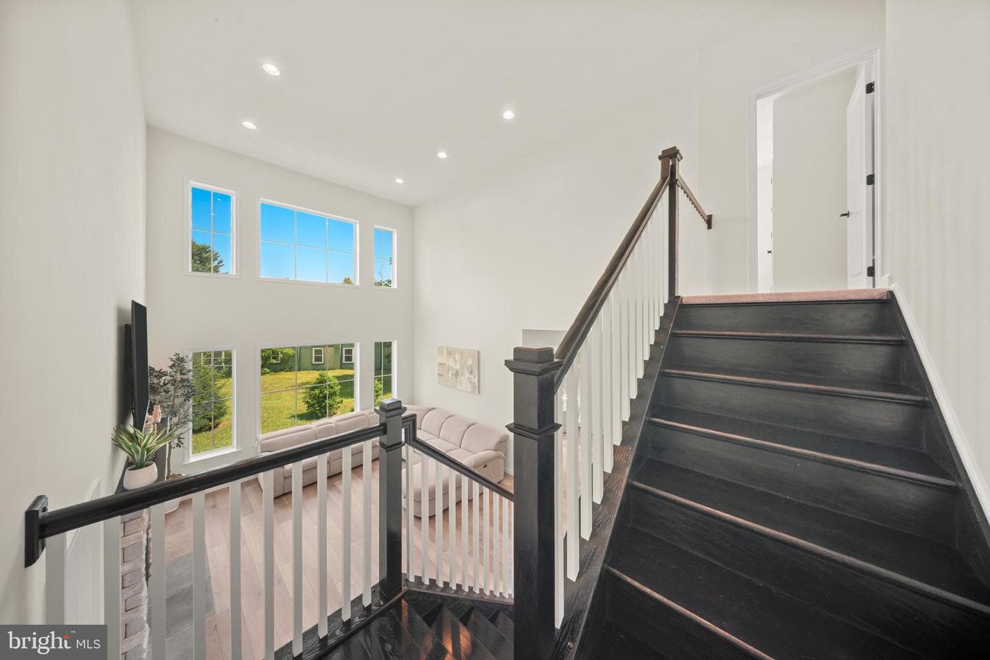 15 Patricia Drive photo 29