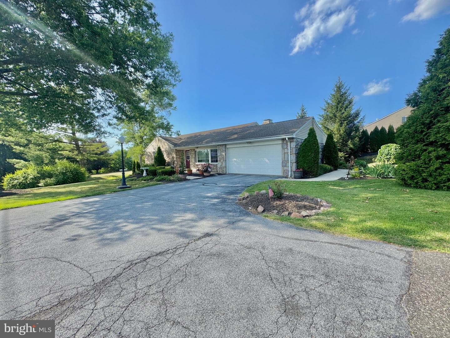 68 Bards Way photo 4