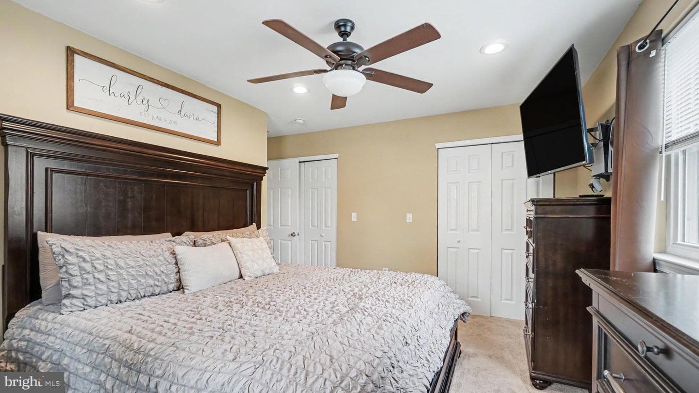 493 Adrian Road photo 21