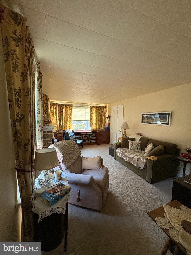 385 N Keswick Avenue photo 4