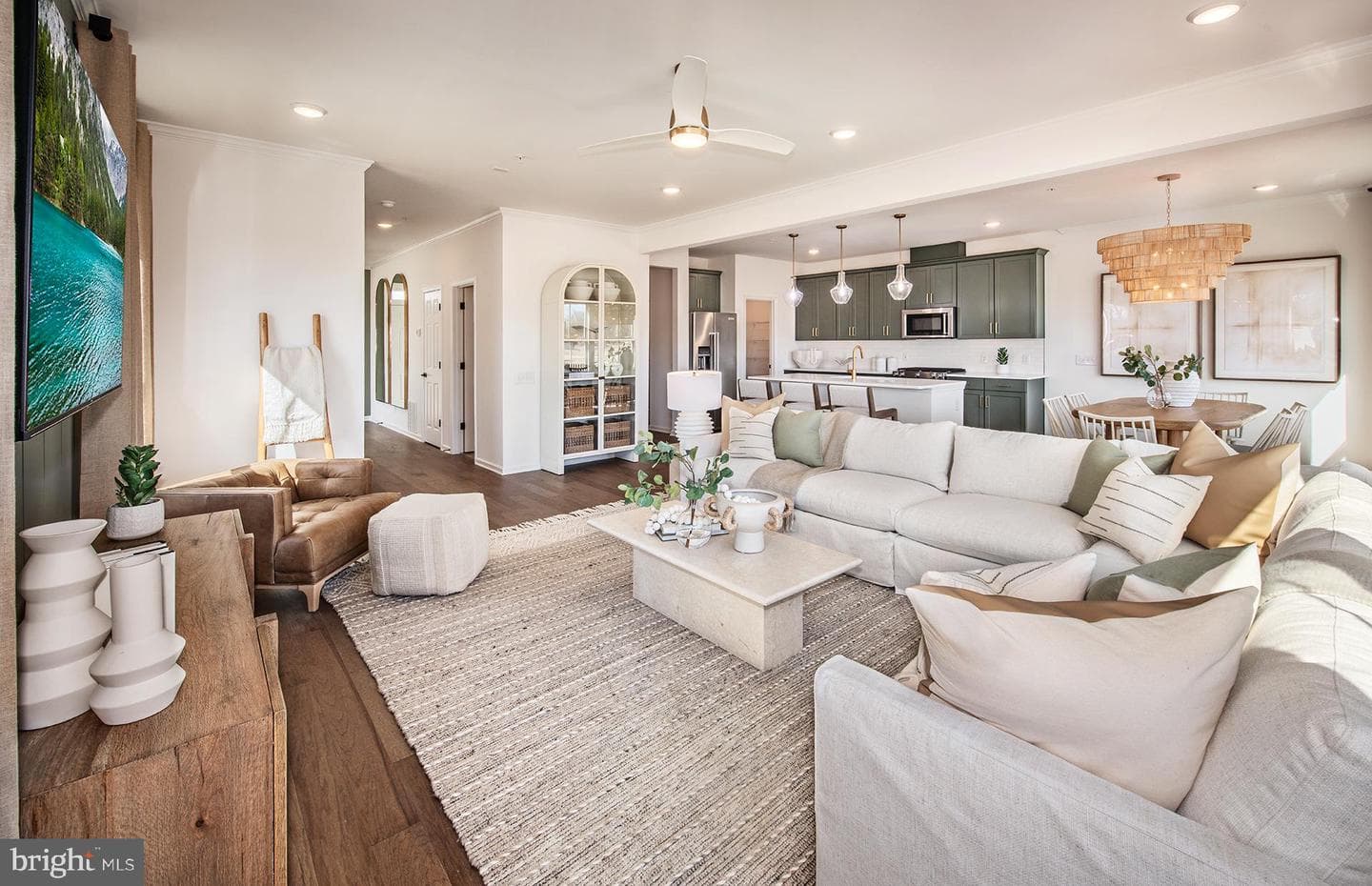 411 Aspen Trail #10703, Maple Glen